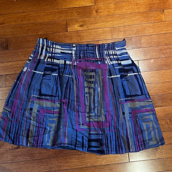 Sisley Benetton Size 42 summer skirt - Picture 2 of 7